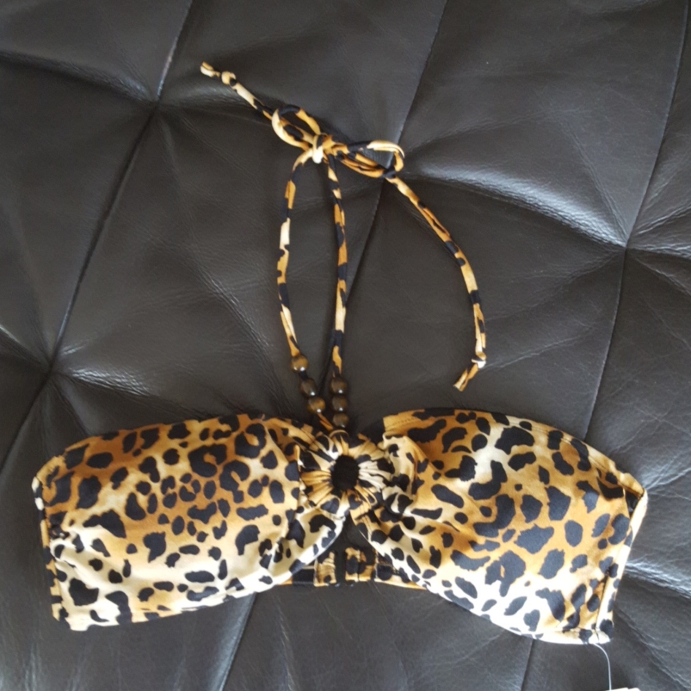 Swim top/ bikini top